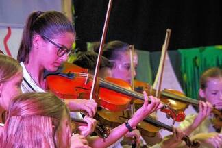 Die Kuchler „Streichhölzer“ spielten ein Stück des Salzburger Musikumlehrers und Komponisten Andreas Prohaska.  