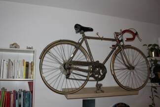 Ein Fahrrad darf in Salzburg natürlich nicht fehlen.  