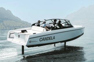 ... und das Candela C-8 am Vierwaldstättersee. 