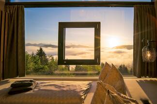 Über den Wolken: Weitblick aus dem Schlafzimmer.  