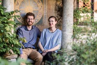 Gemeinsam geht es leichter: Erasmus Almásy und seine Schwester Anna Hase-Almásy. Gemeinsam geht es leichter: Erasmus Almásy und seine Schwester Anna Hase-Almásy.