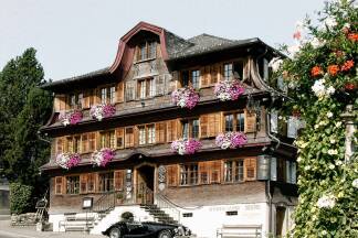 Prachtvolles Bregenzerwälderhaus: Hotel Hirschen in Schwarzenberg. Prachtvolles Bregenzerwälderhaus: Hotel Hirschen in Schwarzenberg.