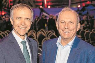 Claus Spruzina (Präsident der Notariatskammer) und Hans Peter Schützinger (Porsche Holding Gesellschaft m.b.H.).   Claus Spruzina (Präsident der Notariatskammer) und Hans Peter Schützinger (Porsche Holding Gesellschaft m.b.H.).
