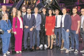 Die Junge Industrie nutzte die hochkarätige Veranstaltung im Hangar-7 in Salzburg zum Netzwerken.  Die Junge Industrie nutzte die hochkarätige Veranstaltung im Hangar-7 in Salzburg zum Netzwerken.