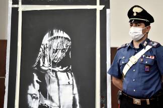 Immer wieder werden Werke gestohlen, wie jenes, das Banksy nach dem Terroranschlag im Pariser Musikclub Bataclan an eine Wand malte. Es wurde in Italien sichergestellt.  