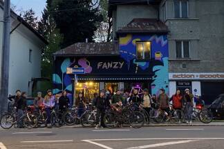 Sophie Rutzinger ist Teil des Salzburger Kollektivs „Spicy Cycling Girls“ 