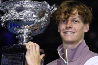 Der Südtiroler holt als erster Italiener den Titel bei den Australian Open. 