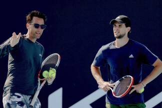 Vater Wolfgang Thiem wird Dominic Thiem ab sofort wieder in der Heimat trainieren.  Vater Wolfgang Thiem wird Dominic Thiem ab sofort wieder in der Heimat trainieren.