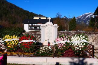 Die Fürstenberg’sche Grabstätte in Strobl.  
