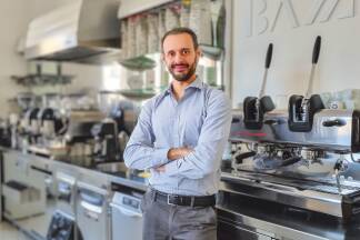 Ausbilder Marco Bazzara.  