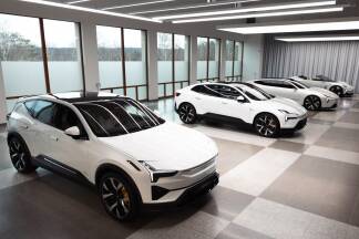 Die neuen Polestar-Modelle 3 und 4 und die künftigen 5 und 6 (v. l.).  Die neuen Polestar-Modelle 3 und 4 und die künftigen 5 und 6 (v. l.).