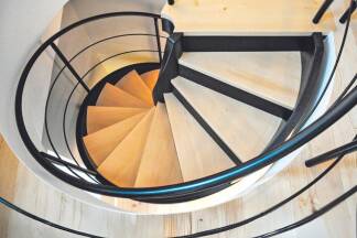 Eine Spindeltreppe von Wieland mit Namen „Black Beauty“.  