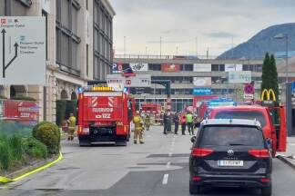 128 Feuerwehrleute waren bei dem Brand im Einsatz. 