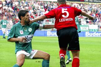 Keine Freunde wurden Didi Kühbauer und Adam Ledwon.  