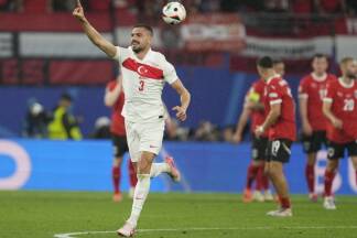 Bitteres Aus für Österreich, Demiral trifft doppelt.  