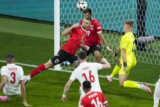 1. Minute, 0:1 durch Demiral.  