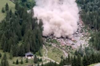 Felssturz im Untersulzbachtal. 