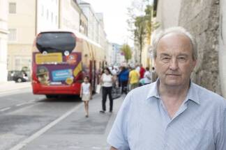 Fremdenführer Hannes Kittl sagt: „Wir brauchen den Busterminal in der Paris-Lodron-Straße nicht mehr.“ 