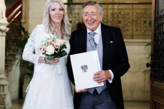 Im Bild: Richard Lugner und Simone Reiländer am Samstag, 01. Juni 2024, anl. ihrer Trauung im Wiener Rathaus. 