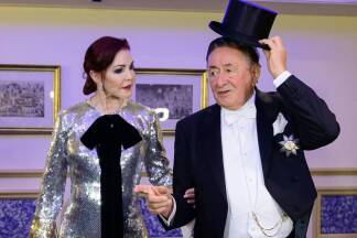 Im Bild: Opernball-Gast Priscilla Presley und Richard Lugner, im Rahmen eines Fototermins am Donnerstag, 8. Februar 2024. 