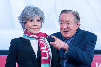 US-Schauspielerin Jane Fonda und Unternehmer Richard Ludwig am Mittwoch, 15. Februar 2023. 