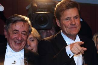 Promigast am Opernball: 12. Februar 2010 – Dieter Bohlen mit Richard Lugner.  