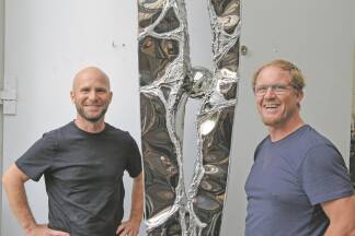 Stefan und Robert Gahr schaffen in ihrer Werkstatt in Bischofshofen Kunst für die gesamte Welt.  Stefan und Robert Gahr schaffen in ihrer Werkstatt in Bischofshofen Kunst für die gesamte Welt.