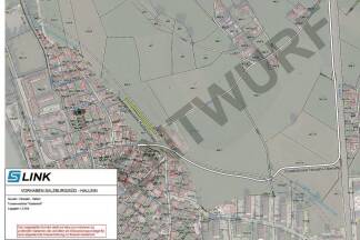 Dieser Entwurf sorgt seit Juni für Aufregung in Neualm: Statt durch die nördlich gelegenen Kastenhoffelder in Oberalm führt die Trasse (gestrichelte Linie) in dieser Planung weiter südlich dicht an den Häusern des Unteraumühlwegs vorbei. Bild: S-Link 