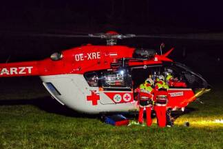 Weiter Anflug: das Hubschrauberteam aus Reutte. 