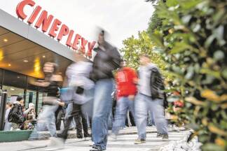 Großer Andrang: Vor allem Schulklassen aus Salzburg und Umgebung waren beim Karriereforum im Cineplexx Salzburg Airport.   Großer Andrang: Vor allem Schulklassen aus Salzburg und Umgebung waren beim Karriereforum im Cineplexx Salzburg Airport.