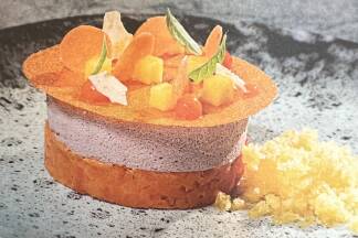 Die Nachspeise: Schwarze Reismousse mit Karotte und Mango 