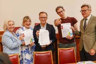 Rot-Rot-Grün regiert: Im Mai wurde das Arbeitsübereinkommen in der Stadt Salzburg unterzeichnet.  