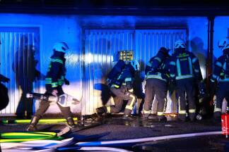 Bilder vom Einsatz der Berufsfeuerwehr. 