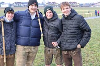 Jonas (v. l.), Jörg aus Loig und Gabriel und Alexander aus Siezenheim. 