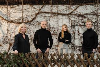 Die Seniorchefs mit ihren Nachfolgern. 