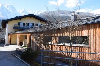 Die ehemalige Garage der Pension Wagnermigl wurde um eine Wohnung aufgestockt. 