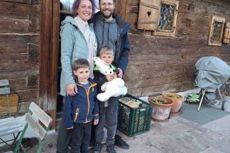Familie Seidl: Cornelia und Gerd mit Leonhard (links) und Johannes.  