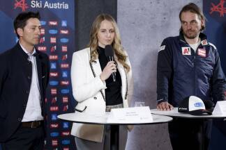 Sportdirektor Mario Stecher, Athletinnensprecherin Nina Ortlieb und Neo-Alpinchef Christian Mitter (v. l.). 