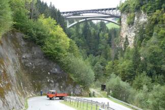 Blick auf die alte und die neue Brücke. 