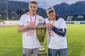 Zwei Saalfeldener Sieger: Legende Tamas Tandari, Trainer Florian Klausner. 