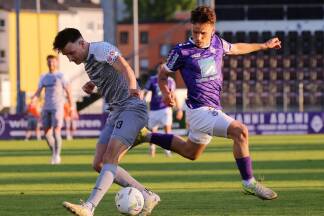 Alessandro Ziege (links) bleibt wohl in der Regionalliga West. 