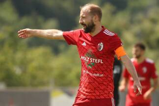 Michael Perlak dirigiert künftig wieder in der Salzburger Liga. 