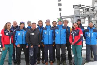 Das Team um Elke Ludewig sorgt dafür, dass auf dem Hohen Sonnblick wertvolle Klimadaten erhoben werden können.  
