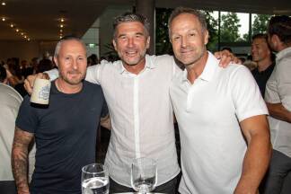 Gut gelaunt: Austria-Trainer Christian Schaider, Ex-Profi Thomas Winklhofer und der neue Austria-Sportdirektor Roland Kirchler. 