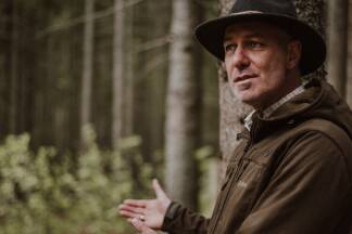 Lebt mit und im Wald: Peter Rossegger. 