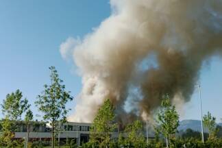 Der vom Brand zerstörte Abschnitt des Betriebsareals. 