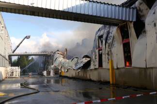Der vom Brand zerstörte Abschnitt des Betriebsareals. 