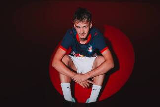 Kerim Alajbegović kickt in Zukunft für Red Bull Salzburg. 