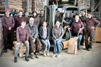 Das Team der Dyk-Mühle in Raabs. Qualitätvolle Lebensmittel herzustellen, steht im Fokus des Traditionsbetriebs. 