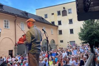 Pavel & Boki im Innenhof des Bürgerspitals.  